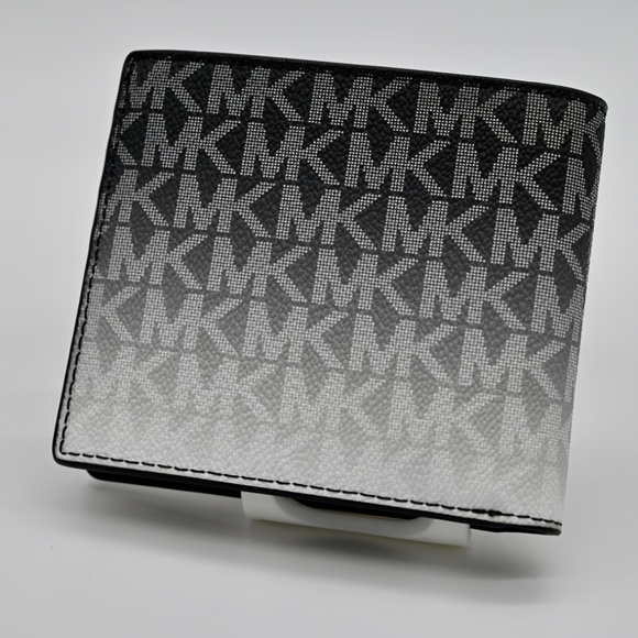 Michael Kors Cooper Ombré Signature Logo Billfold Wallet NWT - Picture 2 of 4
